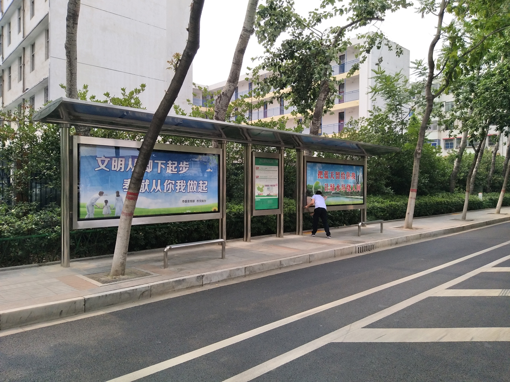 河南不锈钢候车亭案例