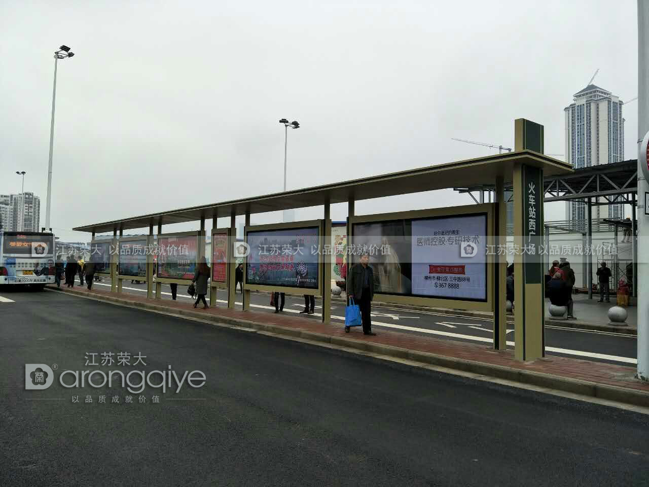 柳州公交候车亭