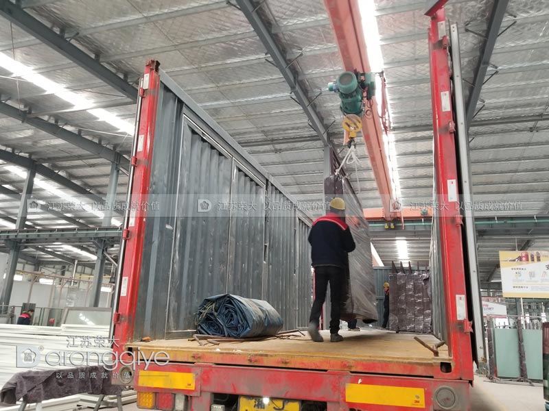 青岛公交候车亭