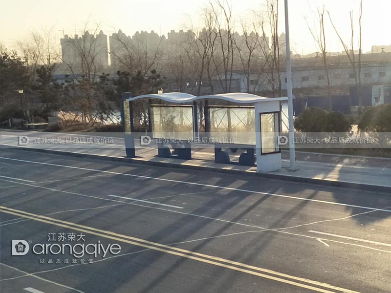 贵阳公交候车亭