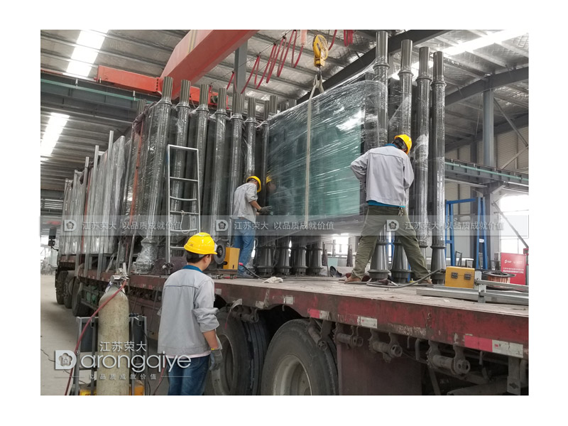 天津公交候车亭