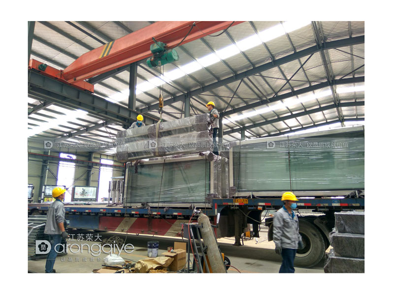 山东公交候车亭