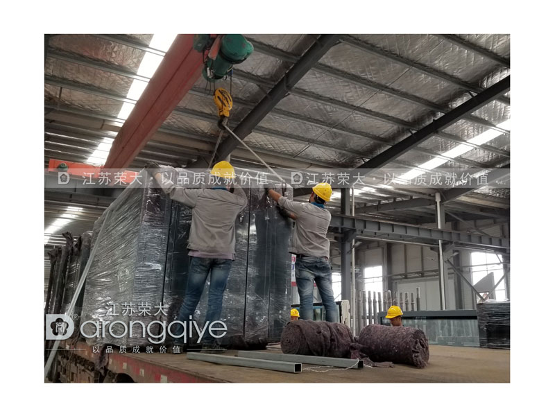 河南洛阳公交候车亭