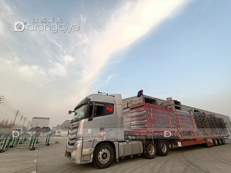 山西仿古公交车站台准车发车