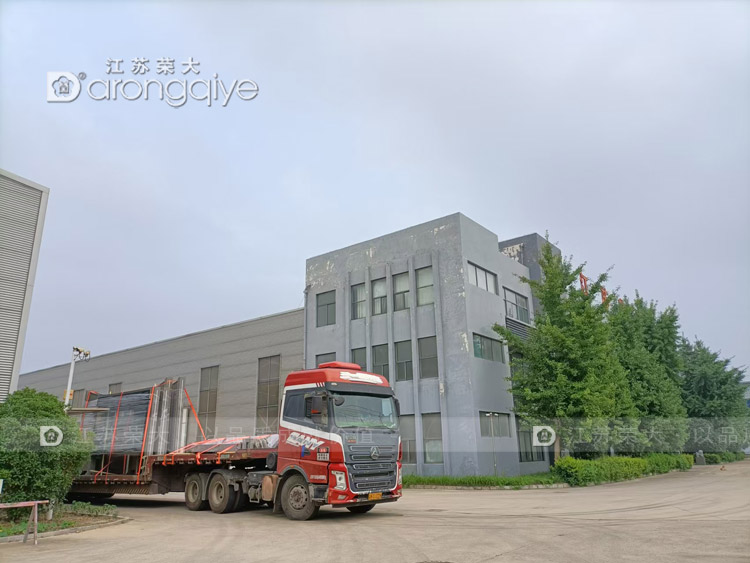 河北公交车站候车亭第二车发货